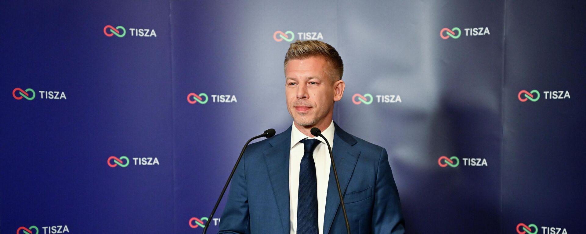 Петер Мађар - Sputnik Србија, 1920, 13.04.2026