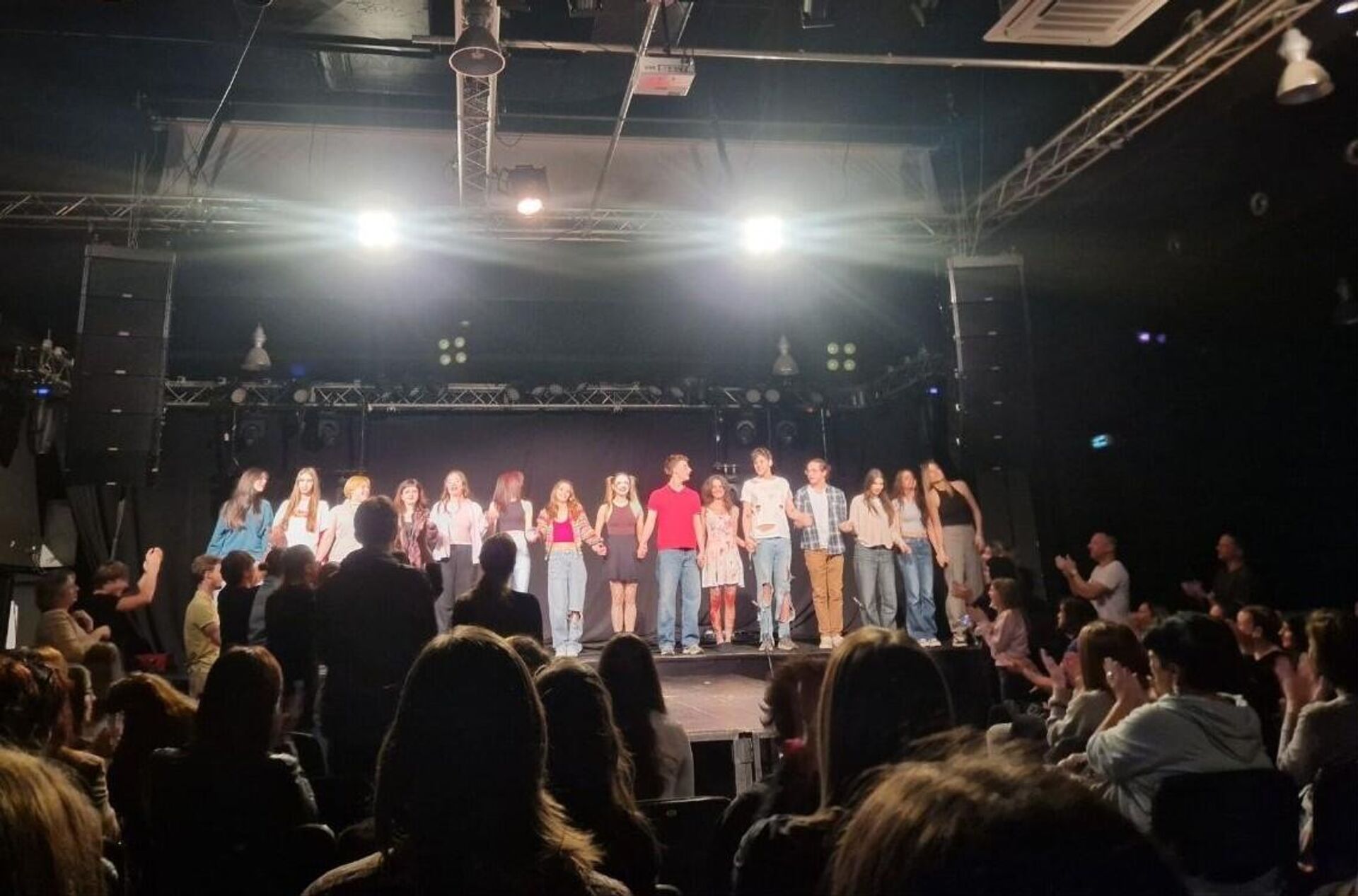 После сваке представе публика је одушевњена, а након поклона следи разговор са стручњацима - Sputnik Србија, 1920, 13.04.2026