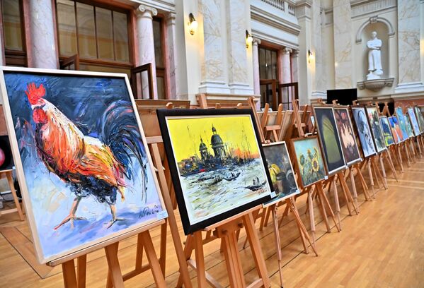 Изложба ликовног стваралаштва Треће доба - дела ствара показује да креативност нема граница  - Sputnik Србија