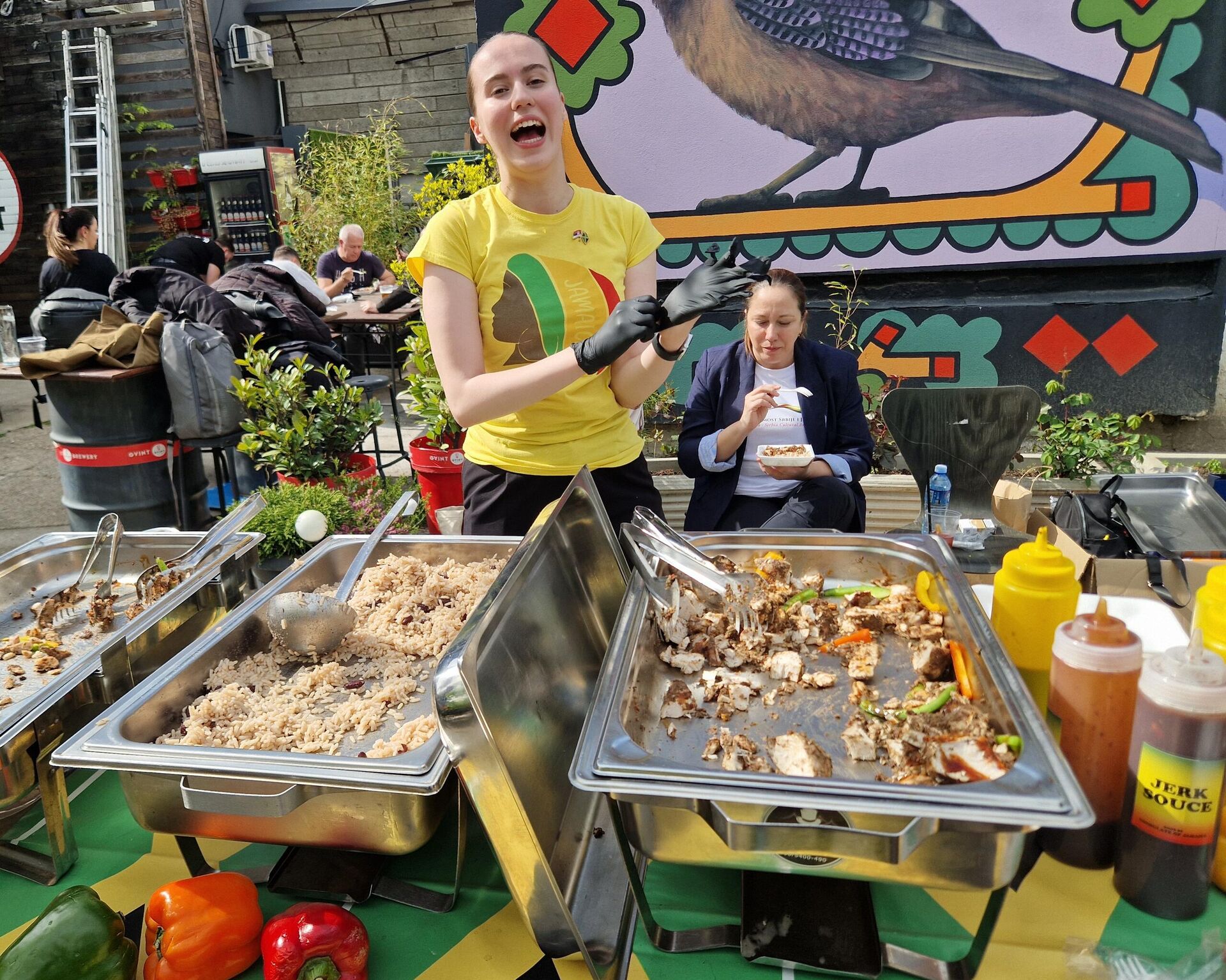 Domaćin promocije bio je bio Konzulat Jamajke u Srbiji, publika je mogla da proba i specijalitete sa ostrva - Sputnik Srbija, 1920, 15.04.2026