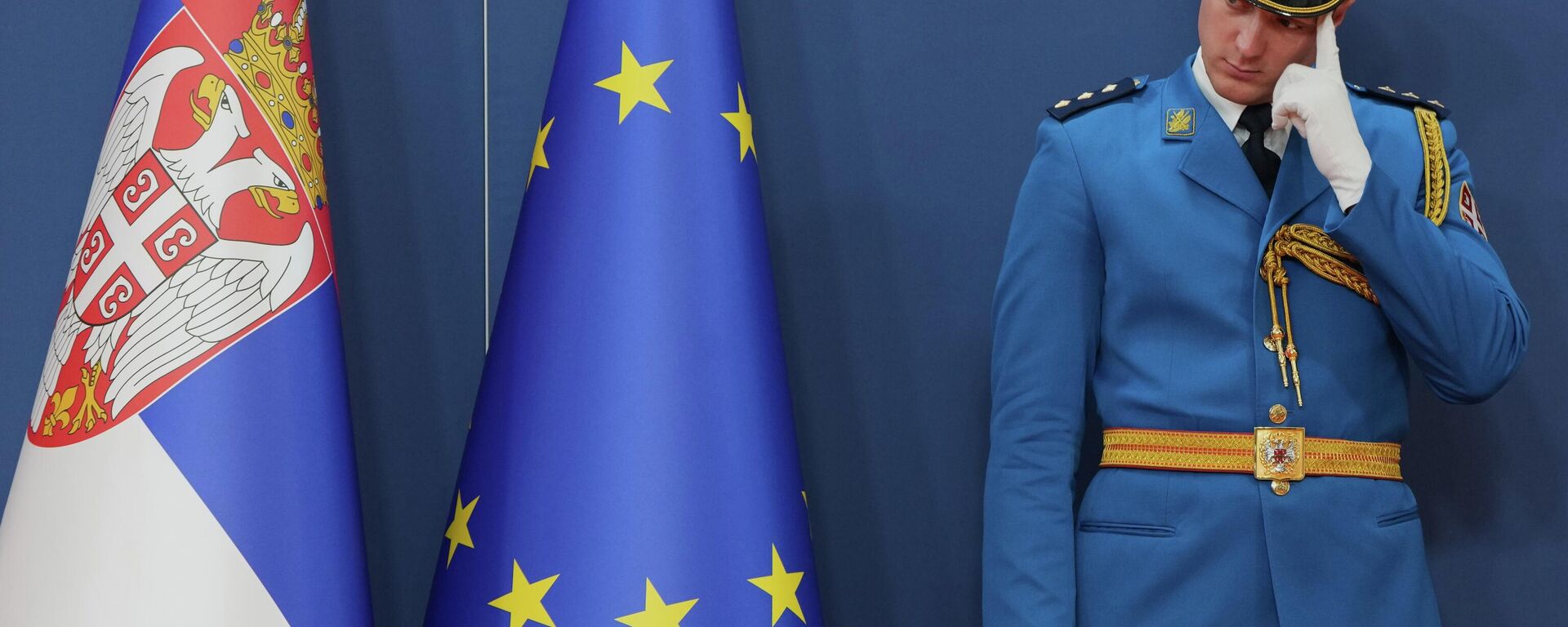 Заставе Србије и ЕУ - Sputnik Србија, 1920, 15.04.2026
