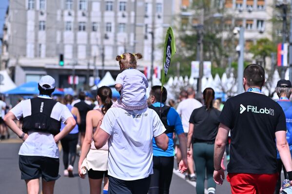 Тату  је на циљу дочекала његова најдража и највернија публика - Sputnik Србија