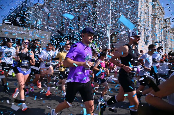 У полумаратону је учествовало 8.000 тркача - Sputnik Србија