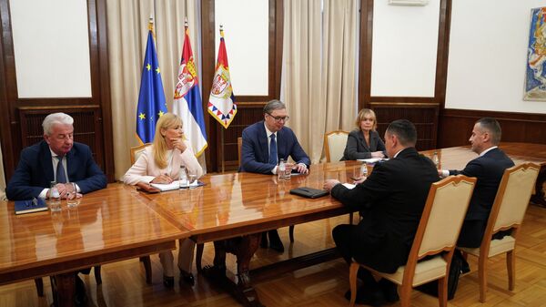Počele konsultacije predsednika Vučića sa predstavnicima Alternative za promene - Sputnik Srbija