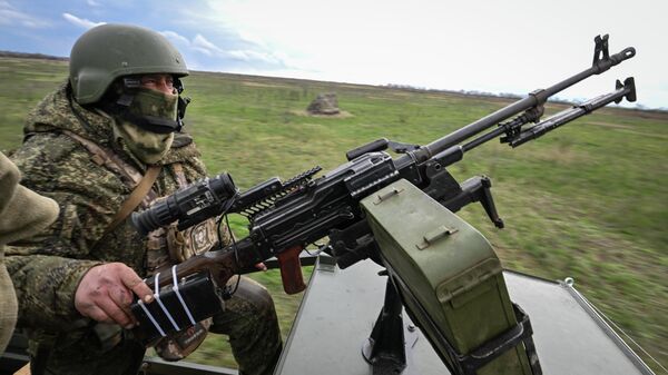 Ruski vojnik u zoni specijalne vojne operacije - Sputnik Srbija