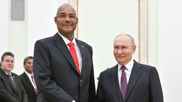 Путин разговарао са председником Сејшела у Кремљу: Фокус на билатералној сарадњи