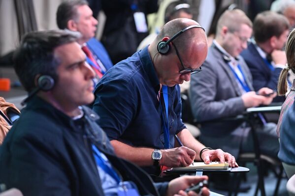 Пословни форум је пратио велики број медија - Sputnik Србија