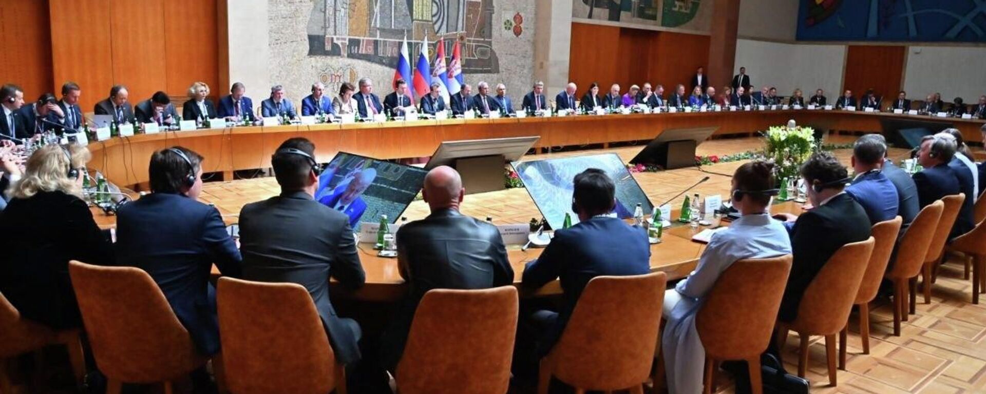  21. заседање Међувладиног српско-руског комитета за трговину, економску и научно-техничку сарадњу - Sputnik Србија, 1920, 24.04.2026