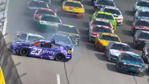 Велика несрећа на Наскар трци у САД - Sputnik Србија