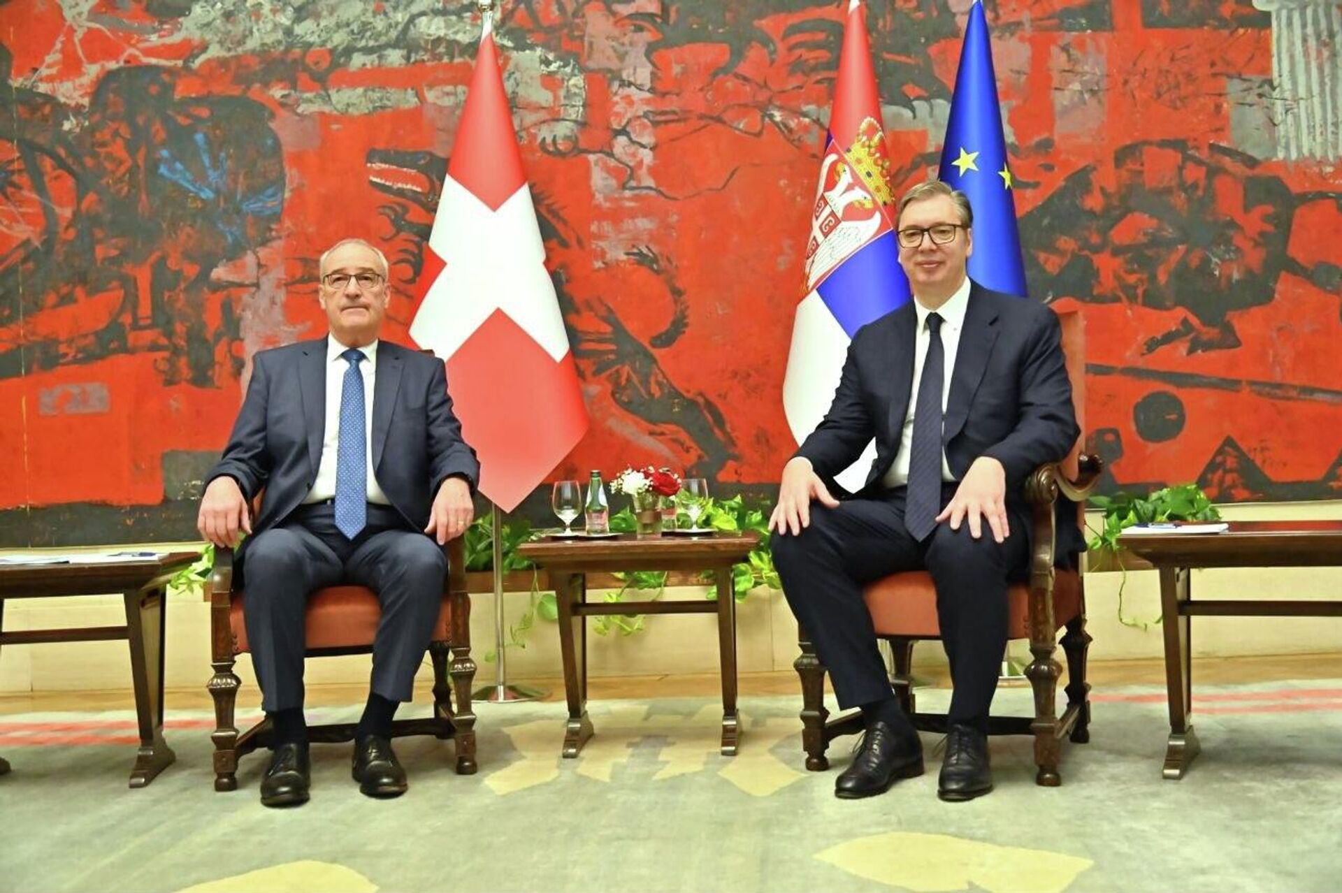 Председник Србије Александар Вучић и председник Швајцарске Конфедерације Ги Пармелан - Sputnik Србија, 1920, 28.04.2026