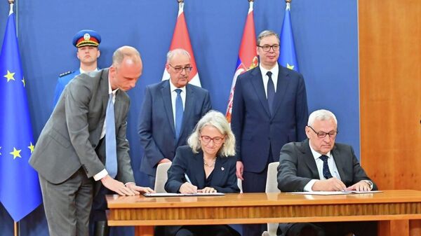 U Palati Srbija potpisan Sporazum o švajcarsko-srpskom programu inovacija
 - Sputnik Srbija