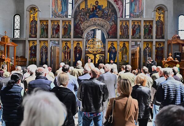 Према подацима Документационо-информационог центра Веритас, хрватске снаге су колоне српских избеглица засипале авионским бомбама, артиљеријским гранатама, али и снајперским хицима - Sputnik Србија