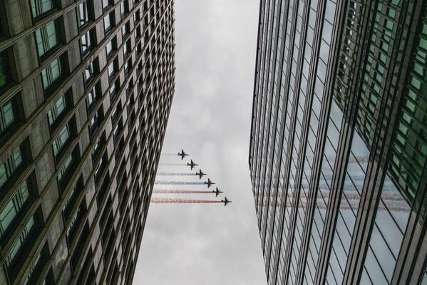 Јуришни авиони Су-25 током ваздушне параде у Москви у част 81. годишњице Победе у Великом отаџбинском рату. - Sputnik Србија