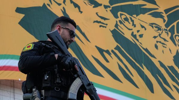Iranski policajac Iranski policajac - Sputnik Srbija