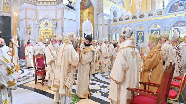 Liturgijom u Hramu Svetog Save počelo redovno zasedanje Sabora SPC - Sputnik Srbija