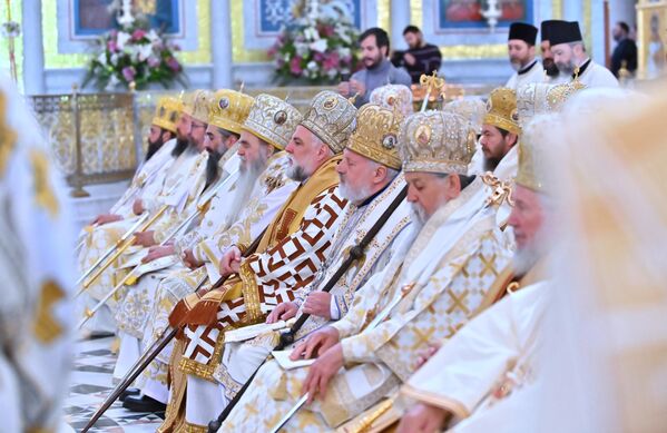 Sveti arhijerejski sabor sastavljaju svi eparhijski arhijereji pod predsedništvom Patrijarha. - Sputnik Srbija