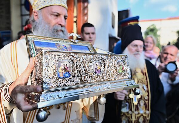 Чудесни појас Пресвете Богородице је, према предању, Богородица својим рукама направила од камиље коже - Sputnik Србија