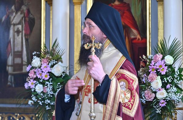 Литија ће, као и претходних година кренути из храма Вазнесења Господњег, да би потом крећући се улицама престонице стигла до Светосавског платоа, односно до главног, западног улаза у храм Светог Саве. - Sputnik Србија