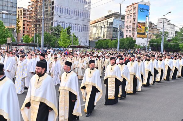 Литија поводом обележавања Спасовдана, славе Града Београда, београдским улицама пролази традиционално још од 1862. године - Sputnik Србија