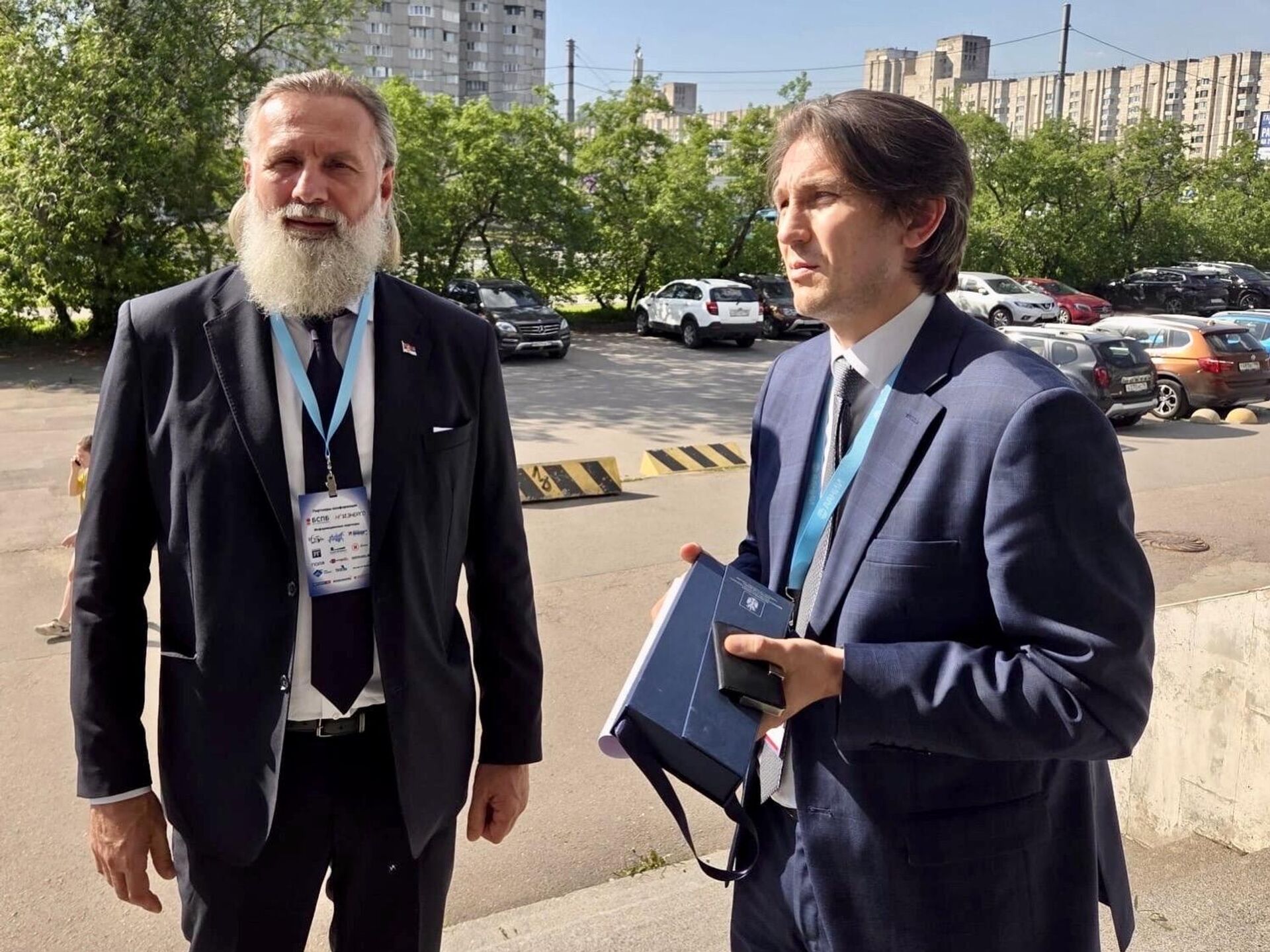 Слободан Шљиванчанин, директор Српског Поларног научно-истраживачког центра и Максим Е. Татаркин, заменик директора Руског Арктичког и Антарктичког научно-истраживачког института Слободан Шљиванчанин, директор Српског Поларног научно-истраживачког центра и Максим Е. Татаркин, заменик директора Руског Арктичког и Антарктичког научно-истраживачког института - Sputnik Србија, 1920, 26.05.2026