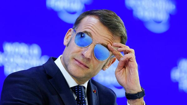 Президент Франции Эммануэль Макрон на ежегодном заседании Всемирного экономического форума в Давосе, Швейцария - Sputnik Србија