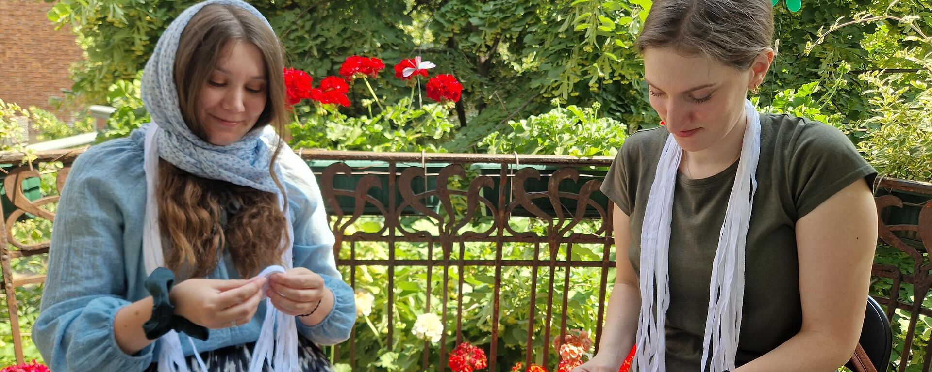 Доћи ћемо поново, да помогнемо - Надежда Мандић и Јована Влаховић  - Sputnik Србија, 1920, 02.06.2026