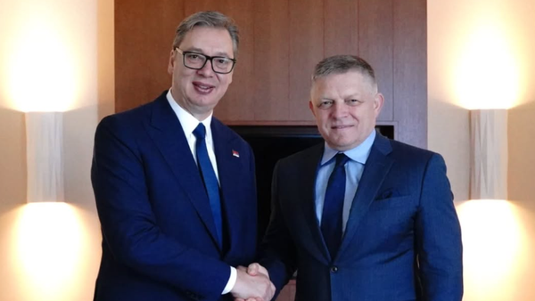 Predsednik Srbije Aleksandar Vučić razgovarao je sa predsednikom Vlade Slovačke Robertom Ficom - Sputnik Srbija