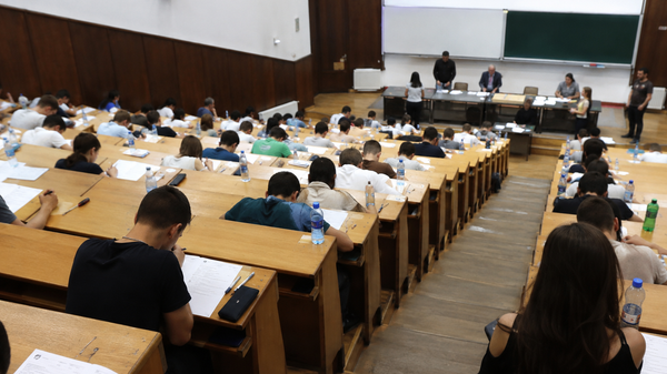 Пријемни испити на факултетима Универзитета у Београду и Нишу почињу данас