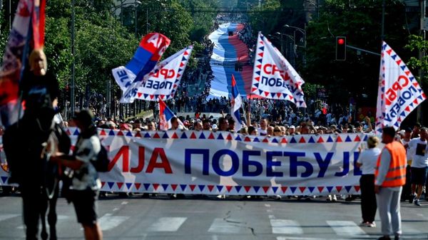 Najveća zastava Srbije - Sputnik Srbija