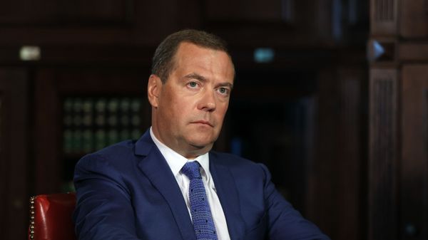 Zamestitelь predsedatelя Soveta bezopasnosti RF Dmitriй Medvedev vo vremя intervью izdatelьskomu domu Komsomolьskaя pravda - Sputnik Srbija