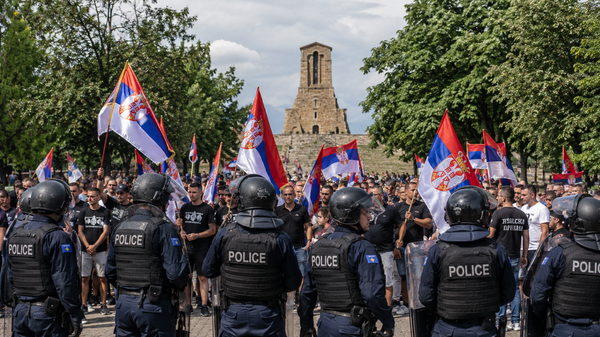 Kosovo i Metohija, SRbi proslavljaju Vidovdan na Gazimestanu a policija tzv. Kosova ih sprečava - Sputnik Srbija