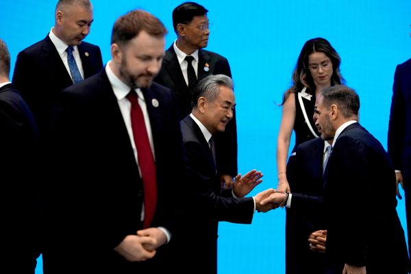 Документ су, поред Русије и Кине, потписали и Алжир, Белорусија, Бразил, Камбоџа, Конго, Куба, Етиопија, Индонезија, Казахстан, Кенија, Киргизија, Лаос, Лесото, Малезија, Мозамбик, Мјанмар, Никарагва, Оман, Пакистан, Сенегал, Јужноафричка Република, Таџикистан, Узбекистан, Венецуела, Замбија и Камерун. - Sputnik Србија