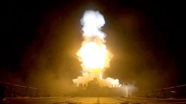 Американские военные наносят удар по Ирану - Sputnik Србија