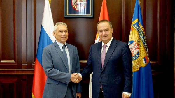 Ministar unutrašnjih poslova Ivica Dačić sastao se danas sa ambasadorom Ruske Federacije Aleksandrom Bocan-Harčenkom - Sputnik Srbija