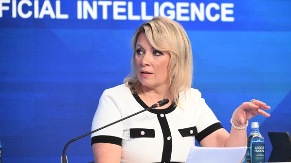 Захарова: Запад испорукама оружја појачава нападе Кијева на децу