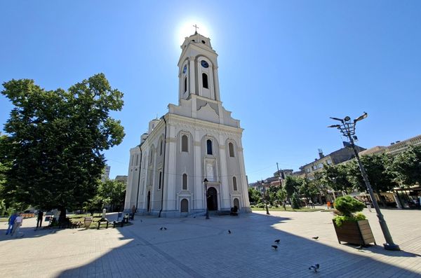 Hram je sagrađen po uzoru na Crkvu svete Trojice u manastiru Manasija. - Sputnik Srbija