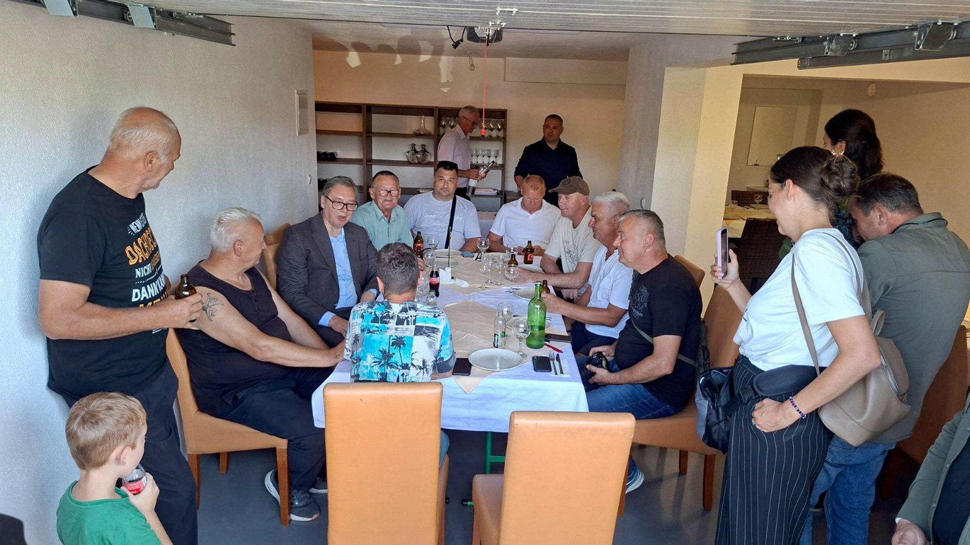 Вучић у породичној кући у Чипуљићима Вучић у породичној кући у Чипуљићима - Sputnik Србија, 1920, 03.08.2026