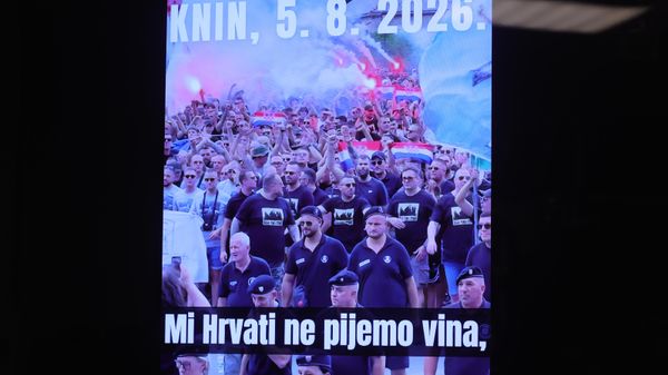 Објављен снимак излива мржње према Србима током обележавања „Олује“ у Книну. - Sputnik Србија