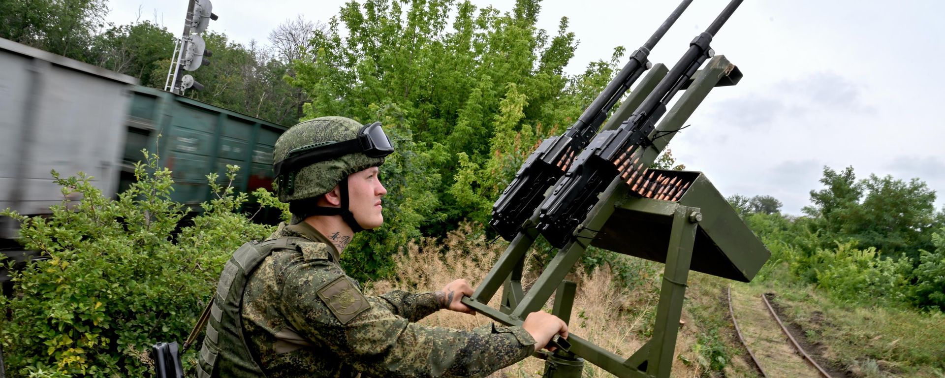 Ruski vojnik grupe Centar u zoni specijalne vojne operacije - Sputnik Srbija, 1920, 31.10.2026