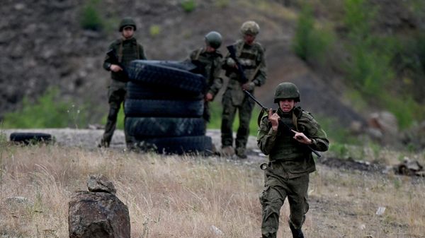 Ruski vojnici u zoni specijalne vojne operacije Ruski vojnici u zoni specijalne vojne operacije - Sputnik Srbija