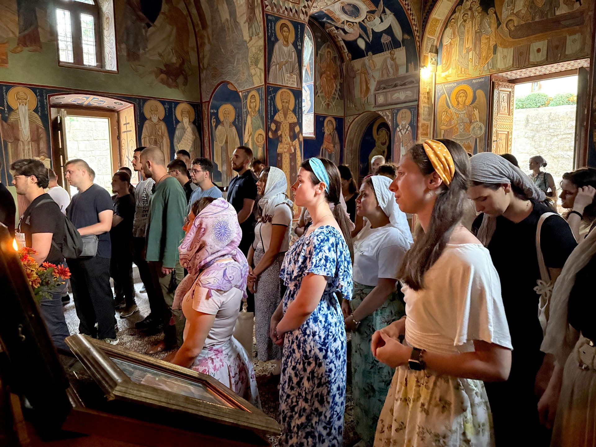 Večernja molitva u manastiru Duži kod Trebinja - Sputnik Srbija, 1920, 16.08.2026