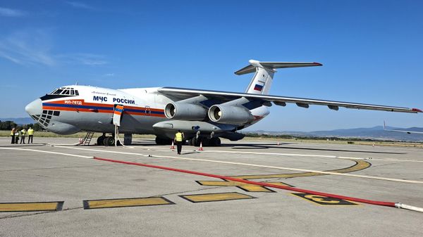 Avion Il-76 (Iljušin) Ministarstva za vanredne situacije Rusije - Sputnik Srbija