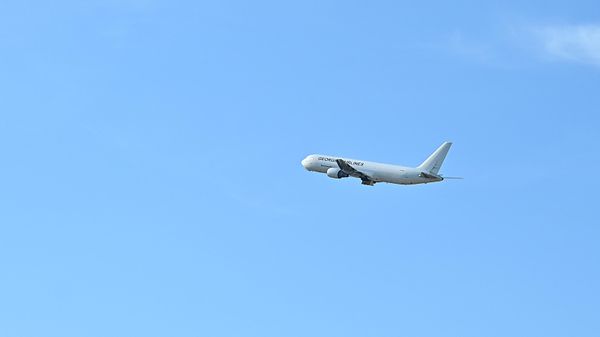Avion - Sputnik Srbija