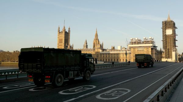 Vojni kamioni u Londonu - Sputnik Srbija