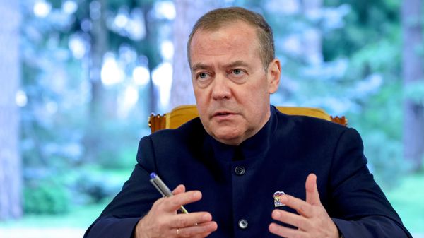 Медведев није бирао речи: Председник Финске је прави идиот