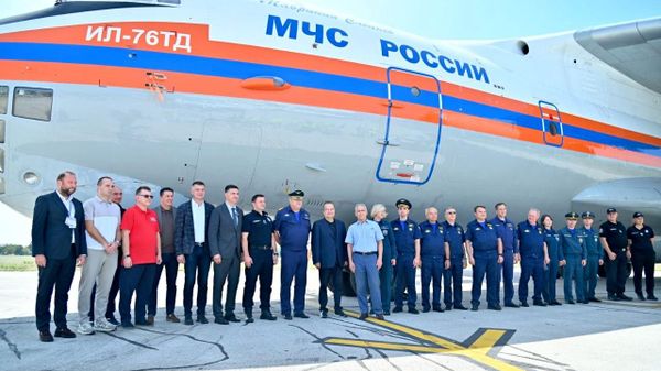 Ministar unutrašnjih poslova Srbije Ivica Dačić posetio ruske spasioce u Nišu - Sputnik Srbija