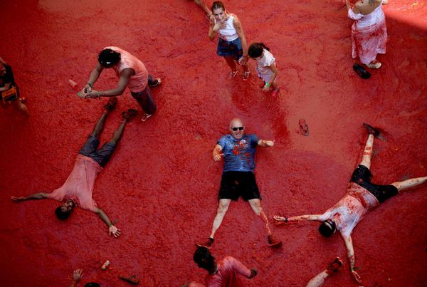 La Tomatina je kasnije postala godišnja tradicija, pre nego što ju je Fransisko Franko zabranio 1950-ih. - Sputnik Srbija