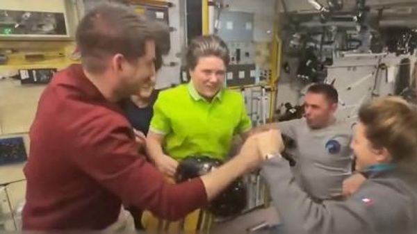 Рођенданско изненађење у свемиру - Sputnik Србија