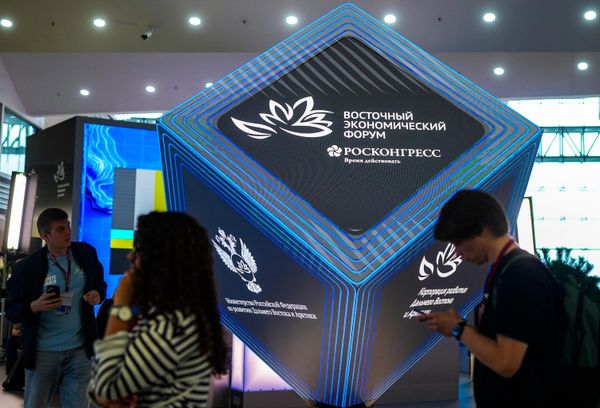 Једна од кључних тема пословног програма ИЕФ-а 2026. године биће развој цивилне беспилотне авијације и увођење аутономног транспорта. Овој теми биће посвећена посебна сесија. Једна од кључних тема пословног програма ИЕФ-а 2026. године биће развој цивилне беспилотне авијације и увођење аутономног транспорта. Овој теми биће посвећена посебна сесија. - Sputnik Србија