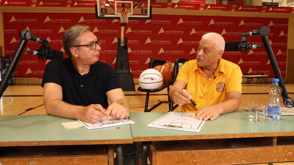 Aleksandar Vučić i Miroslav Nikolić - Sputnik Srbija